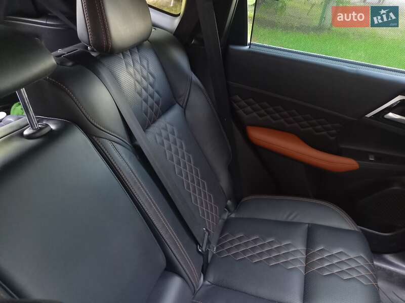 Внедорожник / Кроссовер Mitsubishi Outlander 2022 в Черкассах