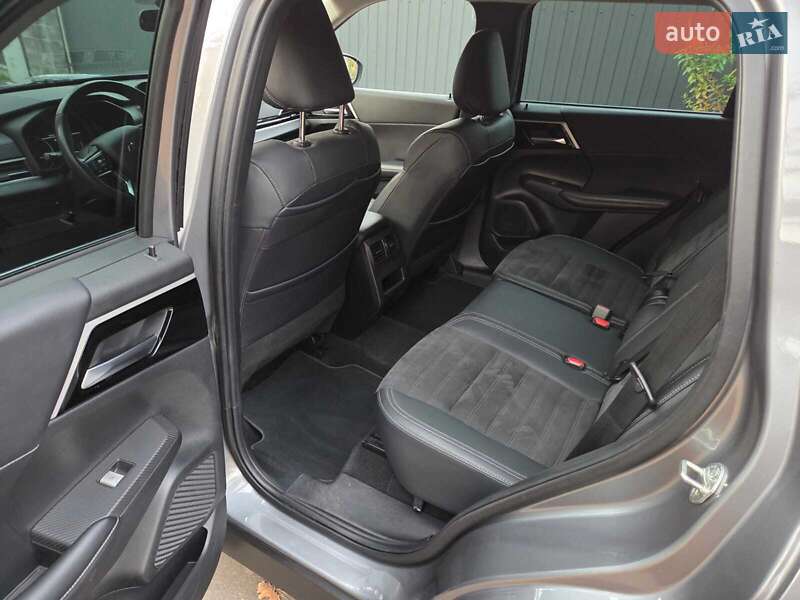 Внедорожник / Кроссовер Mitsubishi Outlander 2022 в Киеве фото 17 Внедорожник / Кроссовер Mitsubishi Outlander 2022 в Киеве