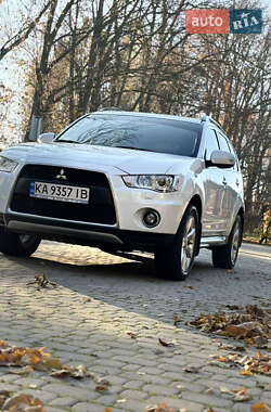 Внедорожник / Кроссовер Mitsubishi Outlander 2011 в Василькове