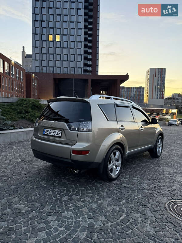 Внедорожник / Кроссовер Mitsubishi Outlander 2008 в Днепре