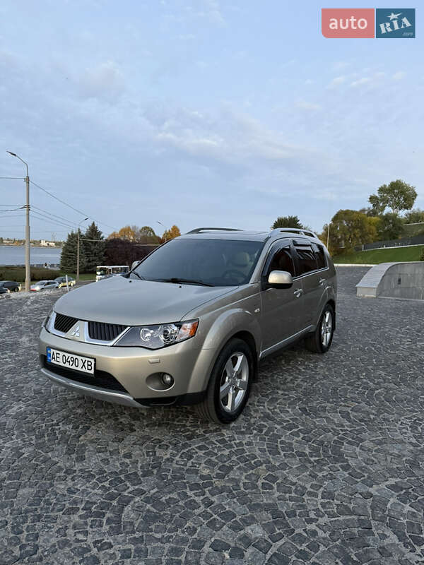Внедорожник / Кроссовер Mitsubishi Outlander 2008 в Днепре