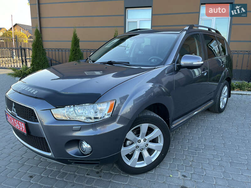 Mitsubishi Outlander 2012