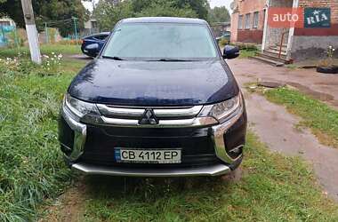 Позашляховик / Кросовер Mitsubishi Outlander 2017 в Чернігові