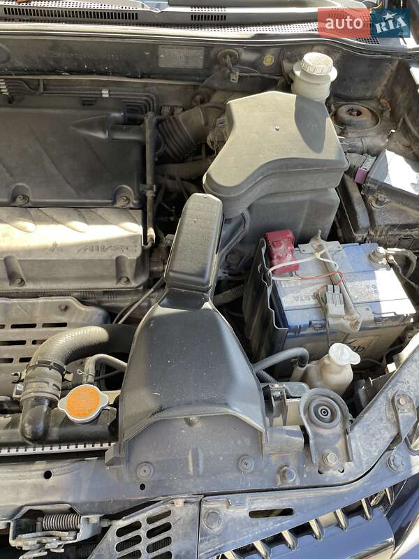 Внедорожник / Кроссовер Mitsubishi Outlander 2007 в Львове