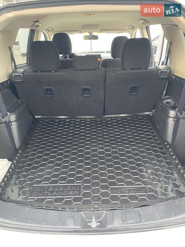 Внедорожник / Кроссовер Mitsubishi Outlander 2016 в Тернополе