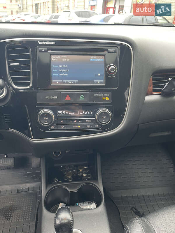 Внедорожник / Кроссовер Mitsubishi Outlander 2014 в Днепре фото 14 Внедорожник / Кроссовер Mitsubishi Outlander 2014 в Днепре