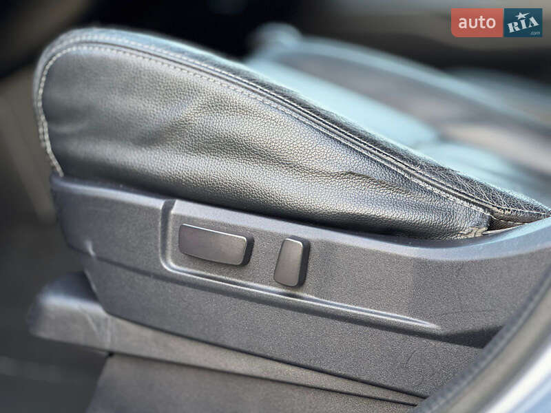 Внедорожник / Кроссовер Mitsubishi Outlander 2012 в Сумах