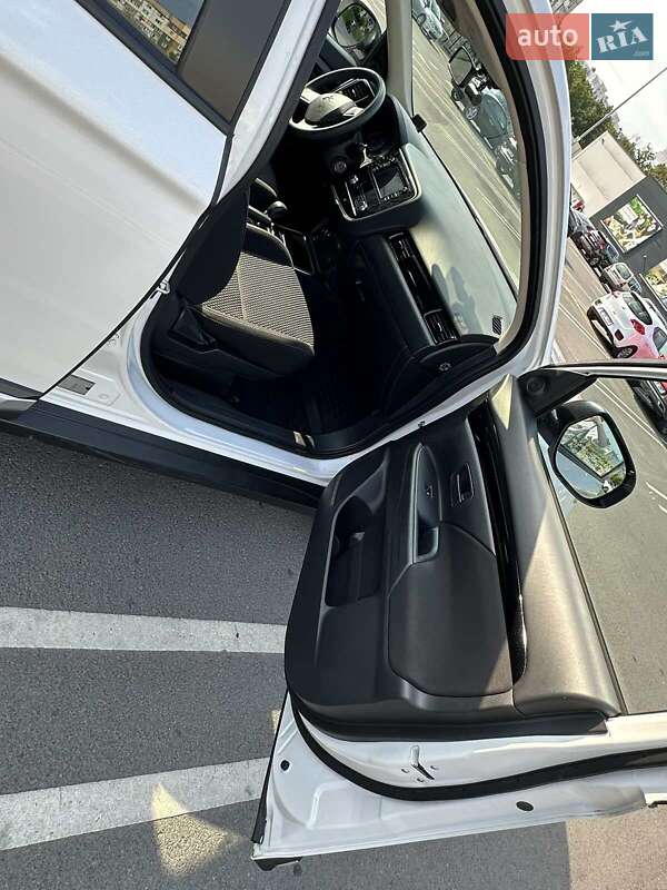 Внедорожник / Кроссовер Mitsubishi Outlander 2019 в Одессе фото 42 Внедорожник / Кроссовер Mitsubishi Outlander 2019 в Одессе