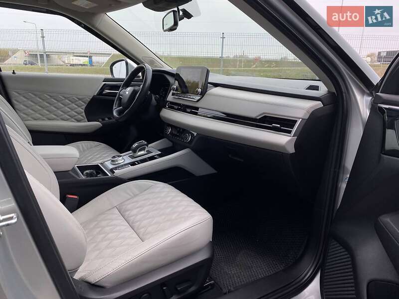 Позашляховик / Кросовер Mitsubishi Outlander 2022 в Дніпрі