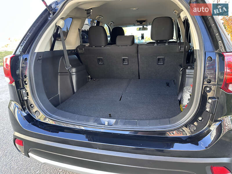 Внедорожник / Кроссовер Mitsubishi Outlander 2015 в Тернополе