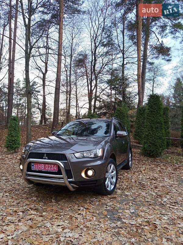 Внедорожник / Кроссовер Mitsubishi Outlander 2011 в Дрогобыче фото 8 Внедорожник / Кроссовер Mitsubishi Outlander 2011 в Дрогобыче