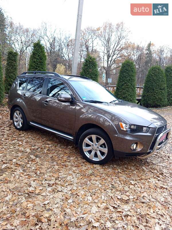 Внедорожник / Кроссовер Mitsubishi Outlander 2011 в Дрогобыче фото 15 Внедорожник / Кроссовер Mitsubishi Outlander 2011 в Дрогобыче