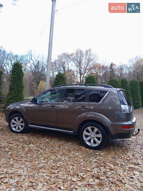 Внедорожник / Кроссовер Mitsubishi Outlander 2011 в Дрогобыче фото 37 Внедорожник / Кроссовер Mitsubishi Outlander 2011 в Дрогобыче