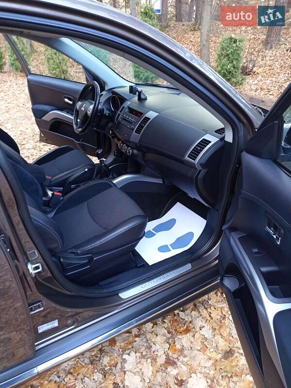 Внедорожник / Кроссовер Mitsubishi Outlander 2011 в Дрогобыче фото 74 Внедорожник / Кроссовер Mitsubishi Outlander 2011 в Дрогобыче