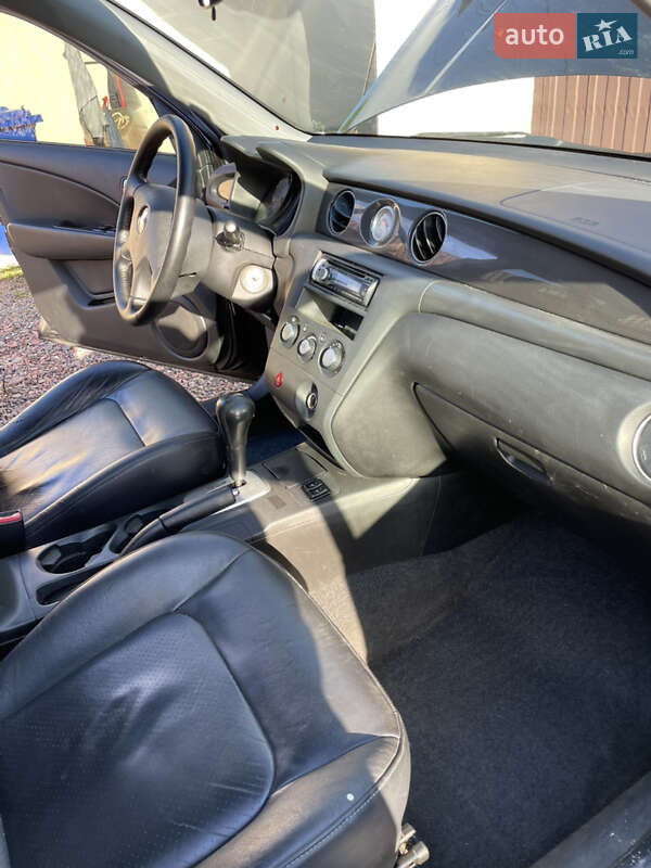 Позашляховик / Кросовер Mitsubishi Outlander 2007 в Києві