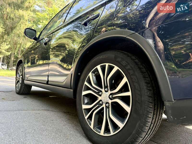 Внедорожник / Кроссовер Mitsubishi Outlander 2017 в Новояворовске фото 10 Внедорожник / Кроссовер Mitsubishi Outlander 2017 в Новояворовске