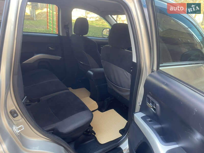 Внедорожник / Кроссовер Mitsubishi Outlander 2008 в Чернигове фото 18 Внедорожник / Кроссовер Mitsubishi Outlander 2008 в Чернигове