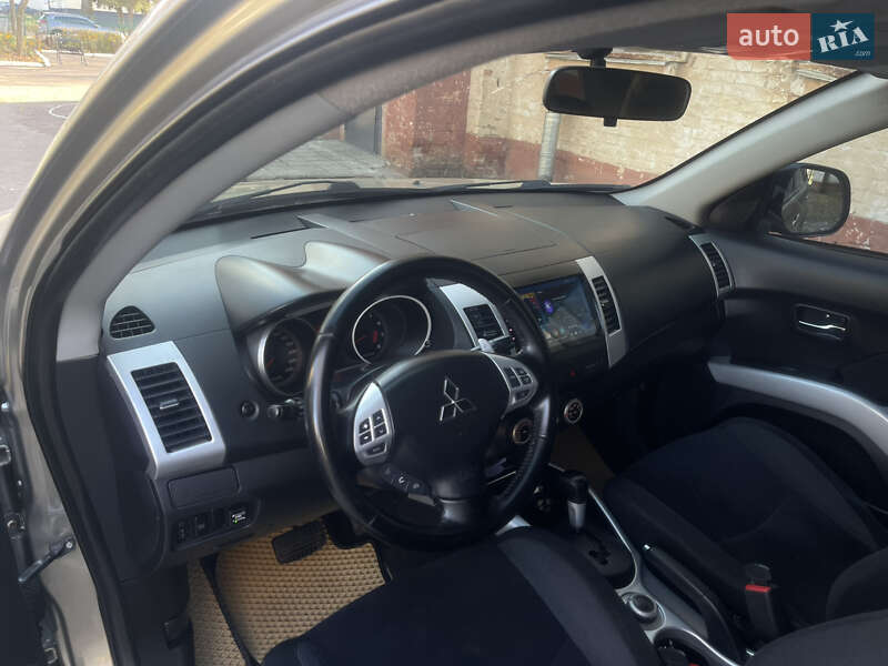 Внедорожник / Кроссовер Mitsubishi Outlander 2008 в Чернигове фото 11 Внедорожник / Кроссовер Mitsubishi Outlander 2008 в Чернигове
