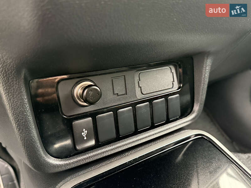 Внедорожник / Кроссовер Mitsubishi Outlander 2021 в Одессе фото 25 Внедорожник / Кроссовер Mitsubishi Outlander 2021 в Одессе