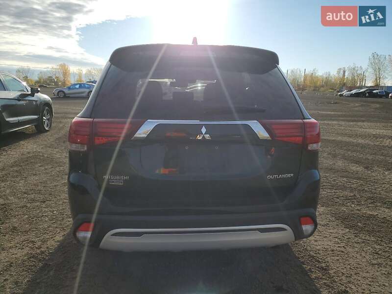Внедорожник / Кроссовер Mitsubishi Outlander 2019 в Харькове фото 6 Внедорожник / Кроссовер Mitsubishi Outlander 2019 в Харькове