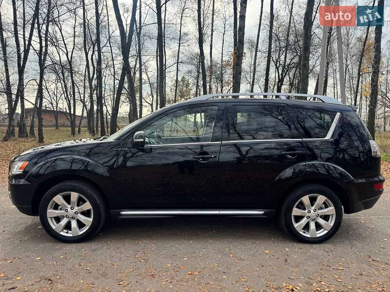 Позашляховик / Кросовер Mitsubishi Outlander 2011 в Охтирці