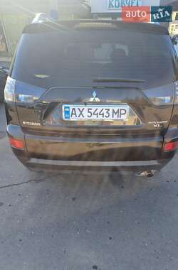 Внедорожник / Кроссовер Mitsubishi Outlander 2008 в Богодухове