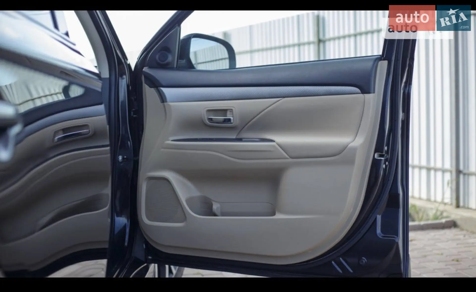 2015 Mitsubishi Outlander - мініатюра 17