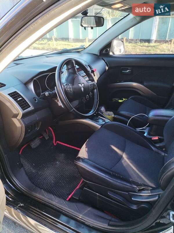 Внедорожник / Кроссовер Mitsubishi Outlander 2008 в Житомире