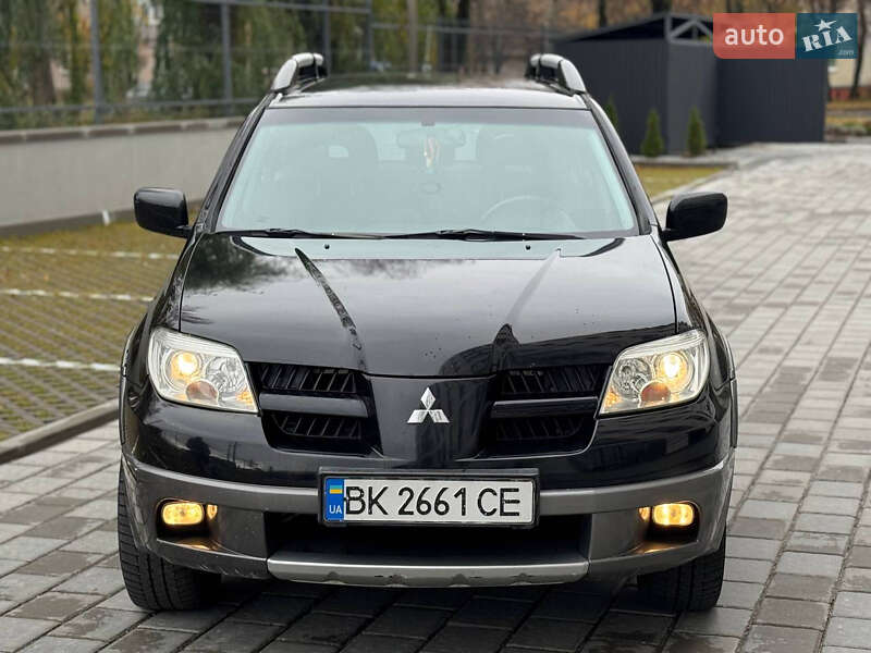 Внедорожник / Кроссовер Mitsubishi Outlander 2005 в Ровно фото 3 Внедорожник / Кроссовер Mitsubishi Outlander 2005 в Ровно