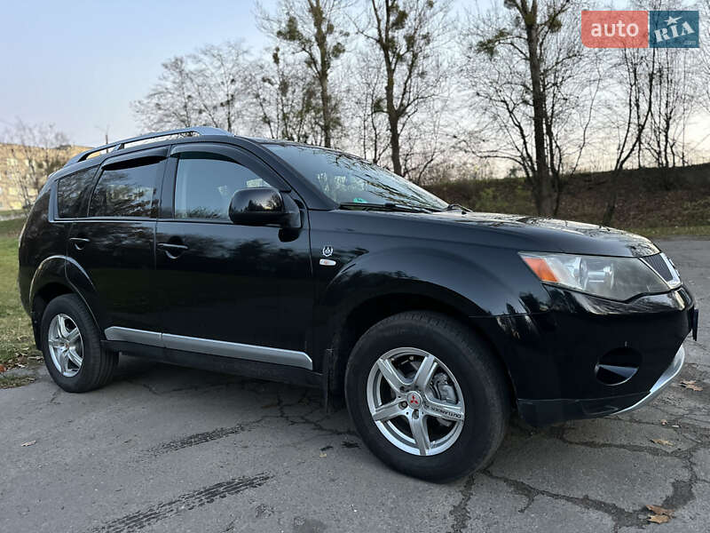 Внедорожник / Кроссовер Mitsubishi Outlander 2008 в Львове фото 3 Внедорожник / Кроссовер Mitsubishi Outlander 2008 в Львове