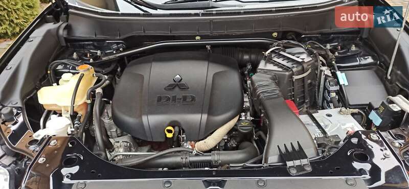 Внедорожник / Кроссовер Mitsubishi Outlander 2011 в Черновцах фото 48 Внедорожник / Кроссовер Mitsubishi Outlander 2011 в Черновцах