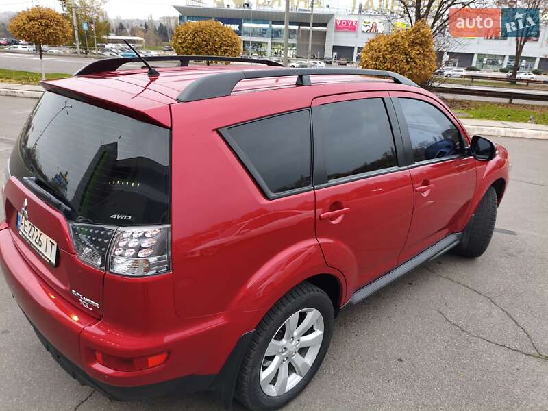 Внедорожник / Кроссовер Mitsubishi Outlander 2012 в Кривом Роге фото 7 Внедорожник / Кроссовер Mitsubishi Outlander 2012 в Кривом Роге