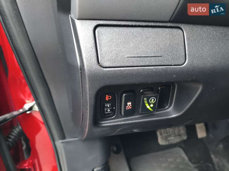 Внедорожник / Кроссовер Mitsubishi Outlander 2012 в Кривом Роге фото 30 Внедорожник / Кроссовер Mitsubishi Outlander 2012 в Кривом Роге