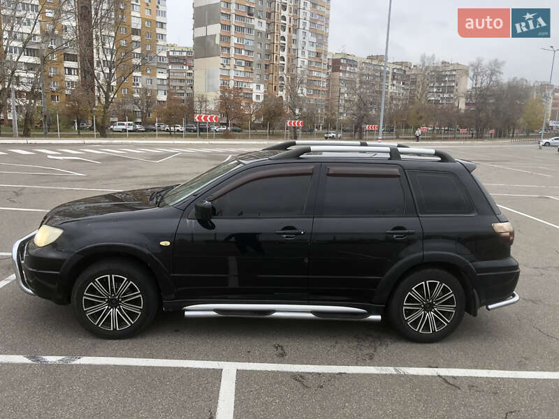 Внедорожник / Кроссовер Mitsubishi Outlander 2007 в Киеве