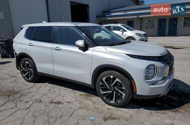 Mitsubishi Outlander 2023