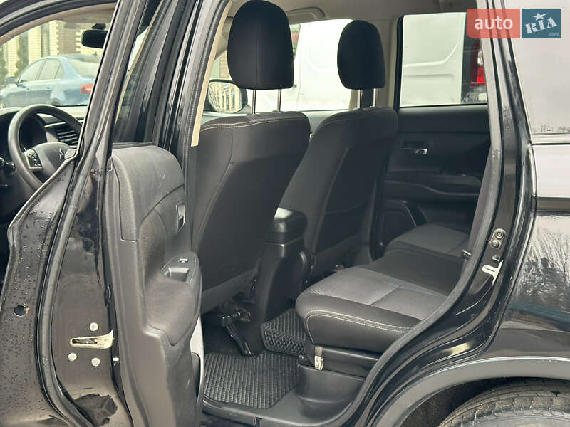 Внедорожник / Кроссовер Mitsubishi Outlander 2018 в Белой Церкви фото 15 Внедорожник / Кроссовер Mitsubishi Outlander 2018 в Белой Церкви