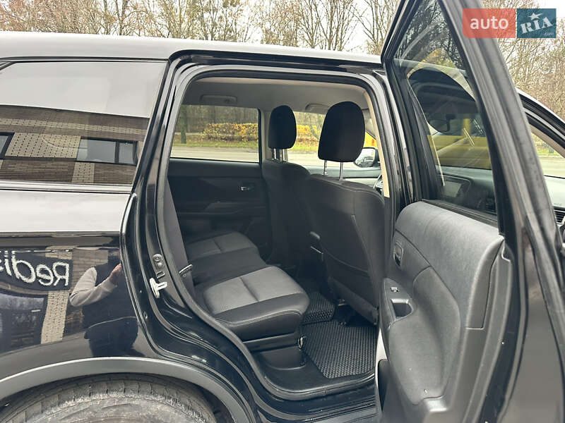 Внедорожник / Кроссовер Mitsubishi Outlander 2018 в Белой Церкви фото 22 Внедорожник / Кроссовер Mitsubishi Outlander 2018 в Белой Церкви