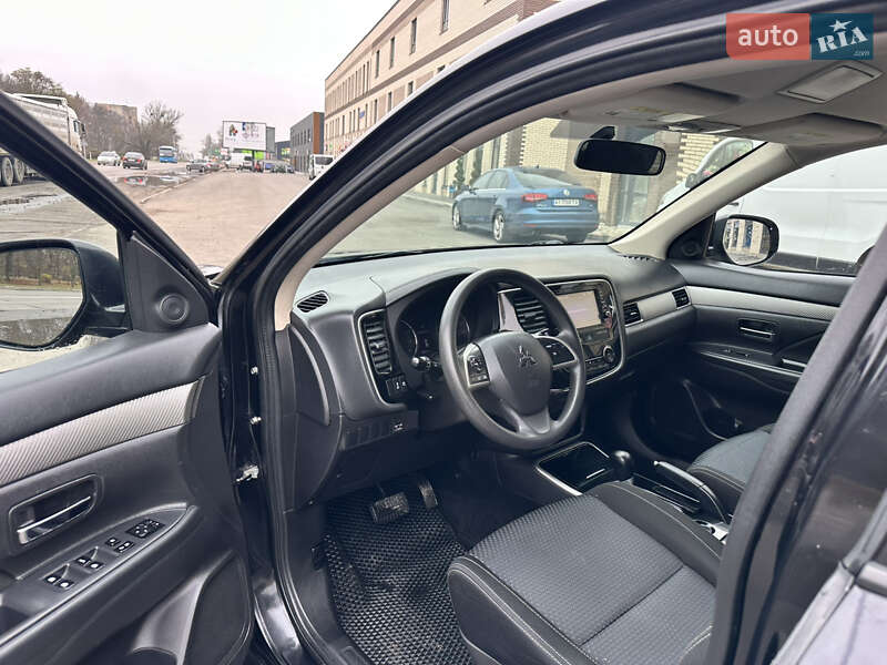 Внедорожник / Кроссовер Mitsubishi Outlander 2018 в Белой Церкви фото 31 Внедорожник / Кроссовер Mitsubishi Outlander 2018 в Белой Церкви