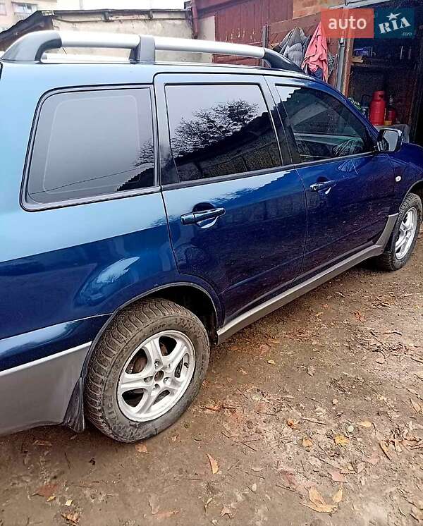 Mitsubishi Outlander 2003