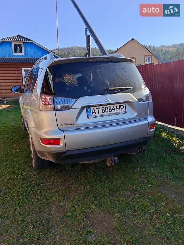 Внедорожник / Кроссовер Mitsubishi Outlander 2010 в Богородчанах