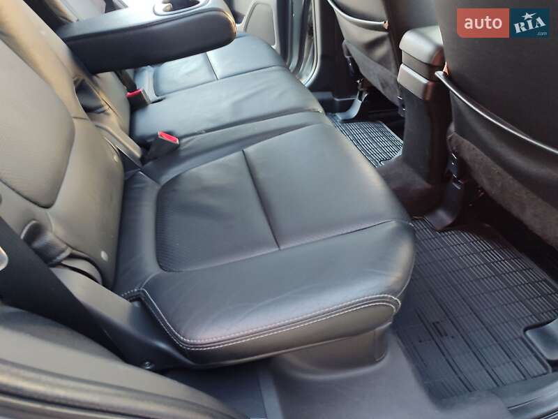 Внедорожник / Кроссовер Mitsubishi Outlander 2013 в Львове