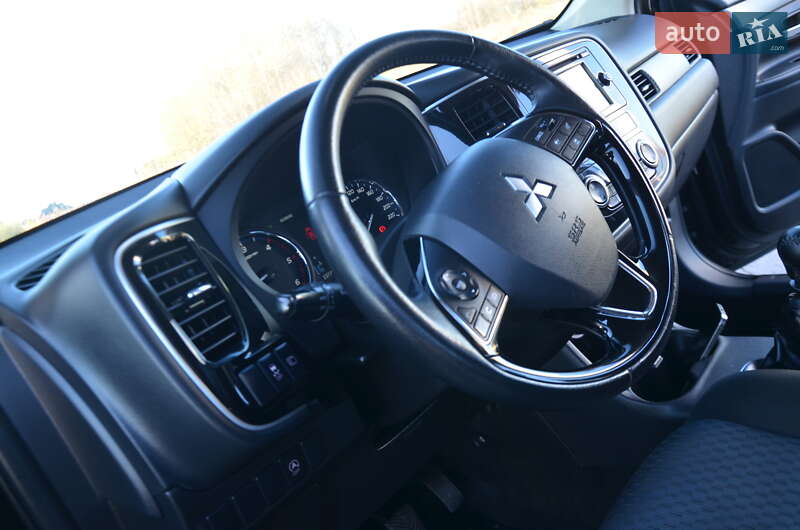 Позашляховик / Кросовер Mitsubishi Outlander 2013 в Дрогобичі фото 44 Позашляховик / Кросовер Mitsubishi Outlander 2013 в Дрогобичі