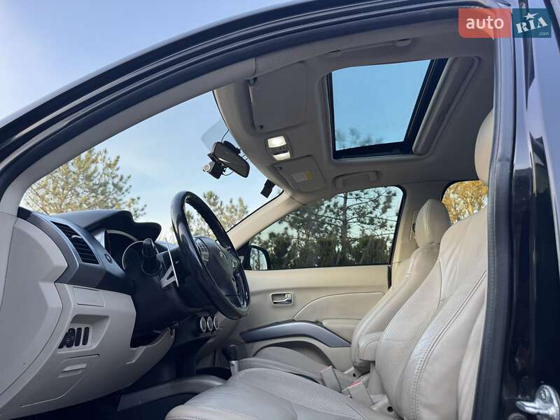 Позашляховик / Кросовер Mitsubishi Outlander 2007 в Дніпрі фото 13 Позашляховик / Кросовер Mitsubishi Outlander 2007 в Дніпрі