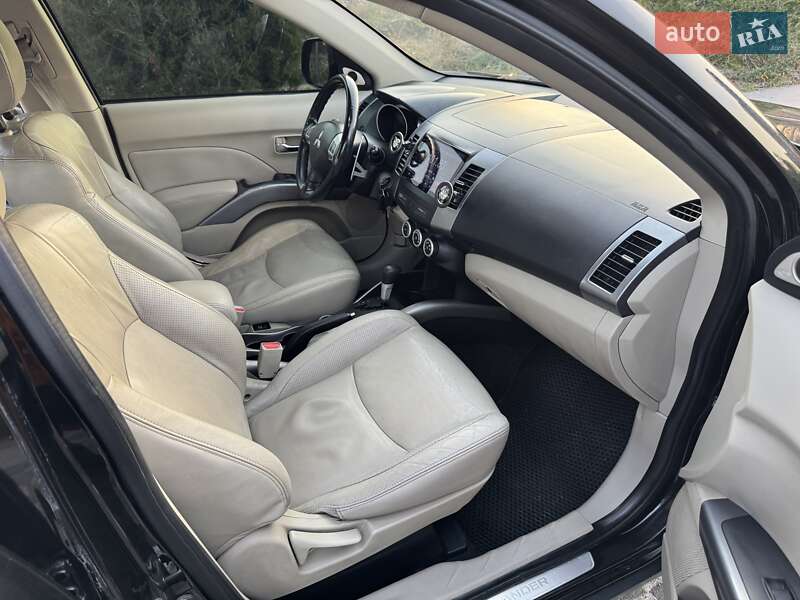 Позашляховик / Кросовер Mitsubishi Outlander 2007 в Дніпрі фото 18 Позашляховик / Кросовер Mitsubishi Outlander 2007 в Дніпрі
