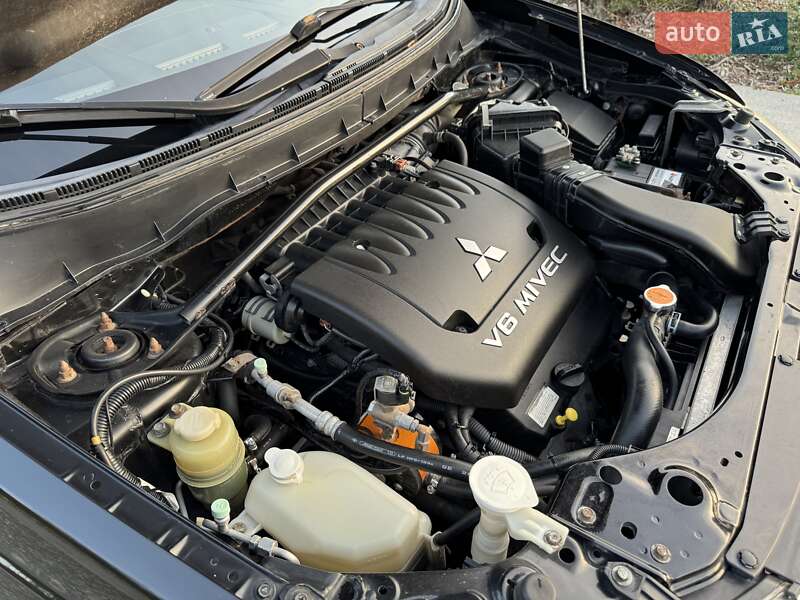 Позашляховик / Кросовер Mitsubishi Outlander 2007 в Дніпрі фото 32 Позашляховик / Кросовер Mitsubishi Outlander 2007 в Дніпрі