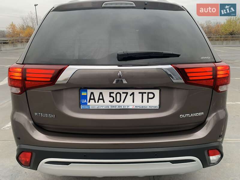 Внедорожник / Кроссовер Mitsubishi Outlander 2018 в Киеве фото 53 Внедорожник / Кроссовер Mitsubishi Outlander 2018 в Киеве
