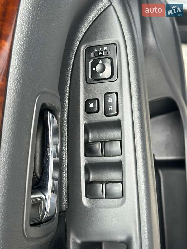 Позашляховик / Кросовер Mitsubishi Outlander 2013 в Тернополі фото 5 Позашляховик / Кросовер Mitsubishi Outlander 2013 в Тернополі