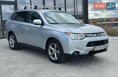 Внедорожник / Кроссовер Mitsubishi Outlander 2013 в Тернополе