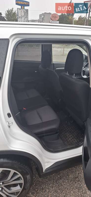 Позашляховик / Кросовер Mitsubishi Outlander 2015 в Білій Церкві