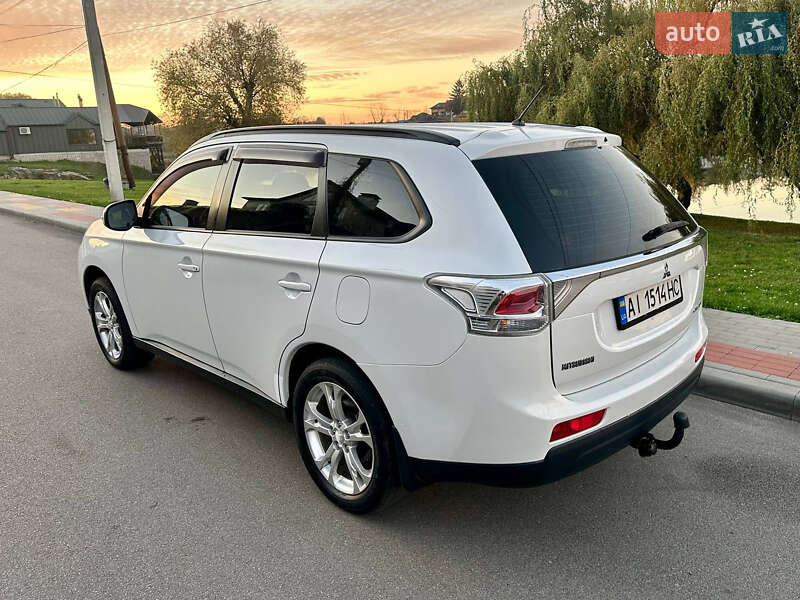 Позашляховик / Кросовер Mitsubishi Outlander 2013 в Білій Церкві фото 5 Позашляховик / Кросовер Mitsubishi Outlander 2013 в Білій Церкві